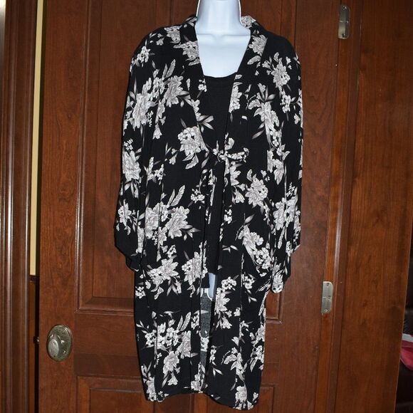 Spiritual Gangster Robe Coverup Long Kimono Black Floral Print Lightweight - Picture 5 of 11